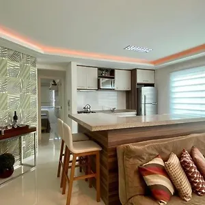 apartamento-para-5-pessoas-na-praia-de-4-ilhas.santa-catarina-brasil.com/
