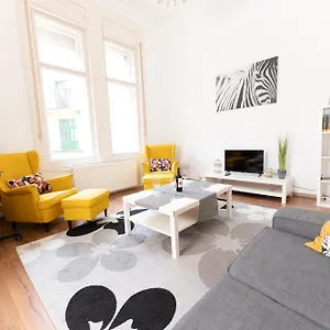 https://luxury-flat-inthe-center-of-city.inbudapesthotels.com